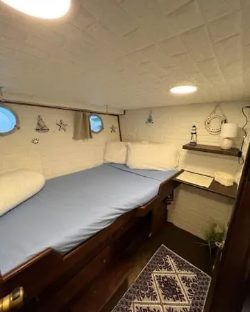 Oda ve Kahvaltı Boat & Breakfast Alicudi