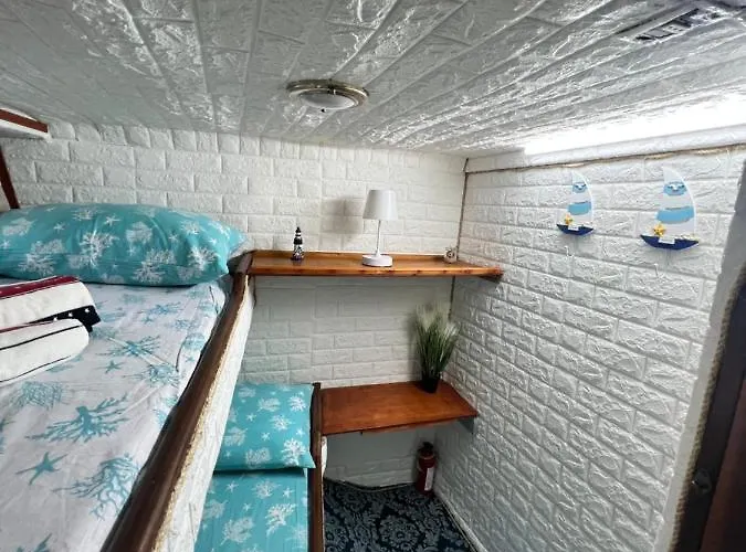 Boat & Breakfast Alicudi Alghero