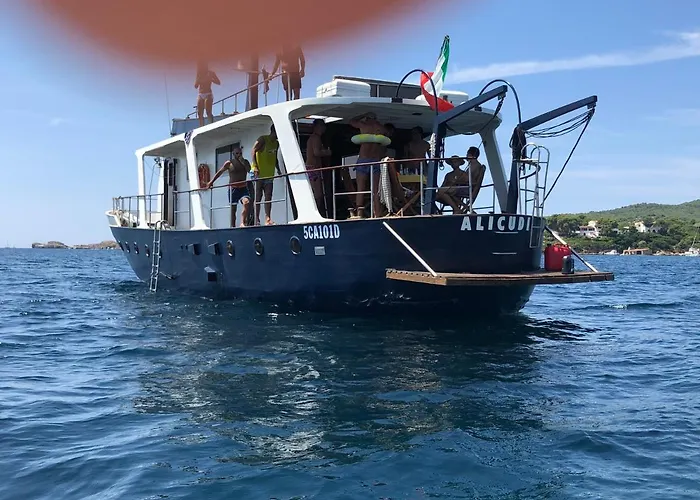 Boat & Breakfast Alicudi ベッド・アンド・ブレックファスト *