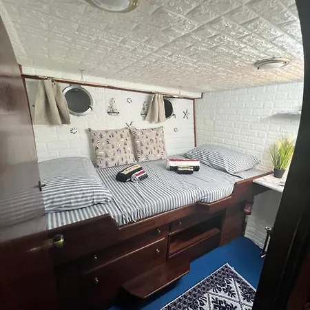 Boat & Breakfast Alicudi Frühstückspension