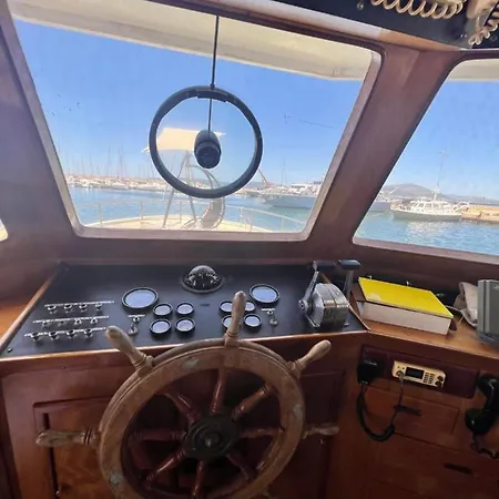 Boat & Breakfast Alicudi Отель типа 