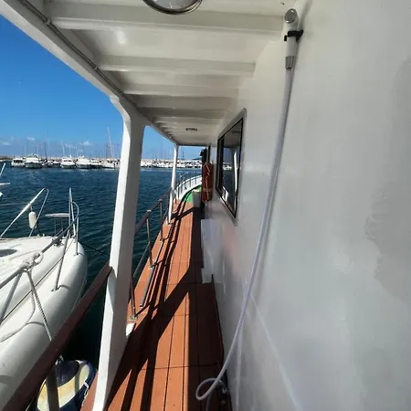 Boat & Breakfast Alicudi Frühstückspension *