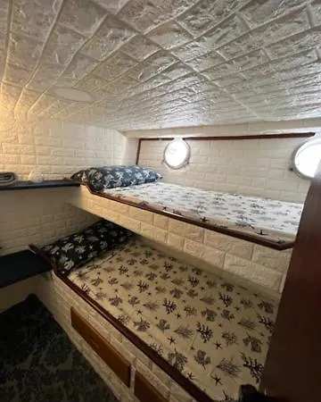 Frühstückspension Boat & Breakfast Alicudi Alghero