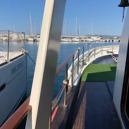 Boat & Breakfast Alicudi * Αλγκέρο
